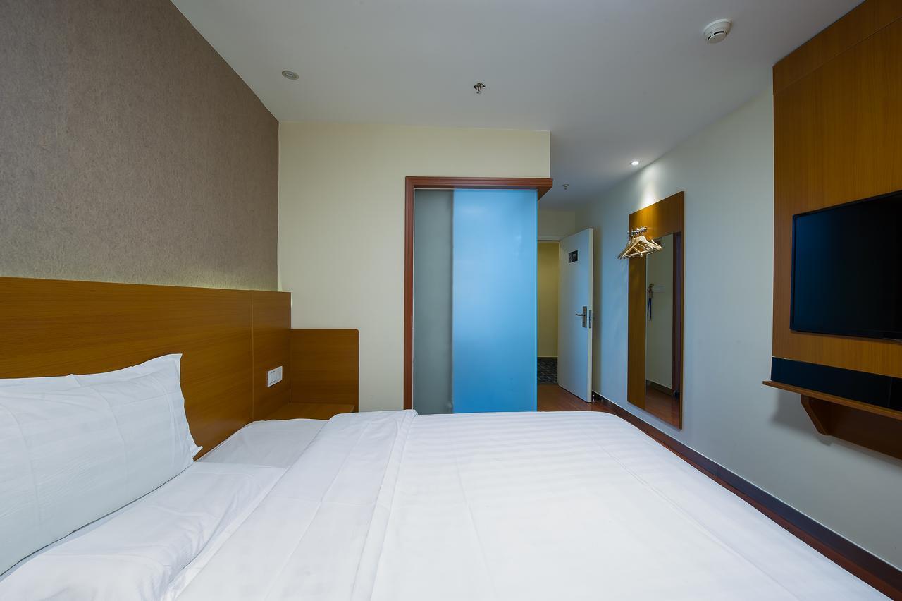 7Days Premium Chongqin Jiangbei International Airport Hub Station Hotel Chongqing Exterior photo